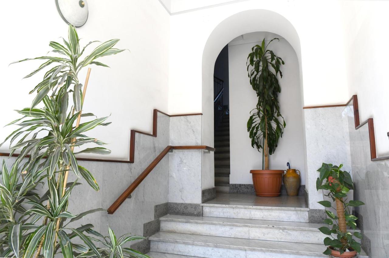 Domus Laura In Trastevere Рим Екстериор снимка